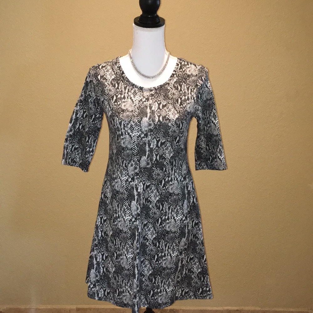 Girl’s Dress